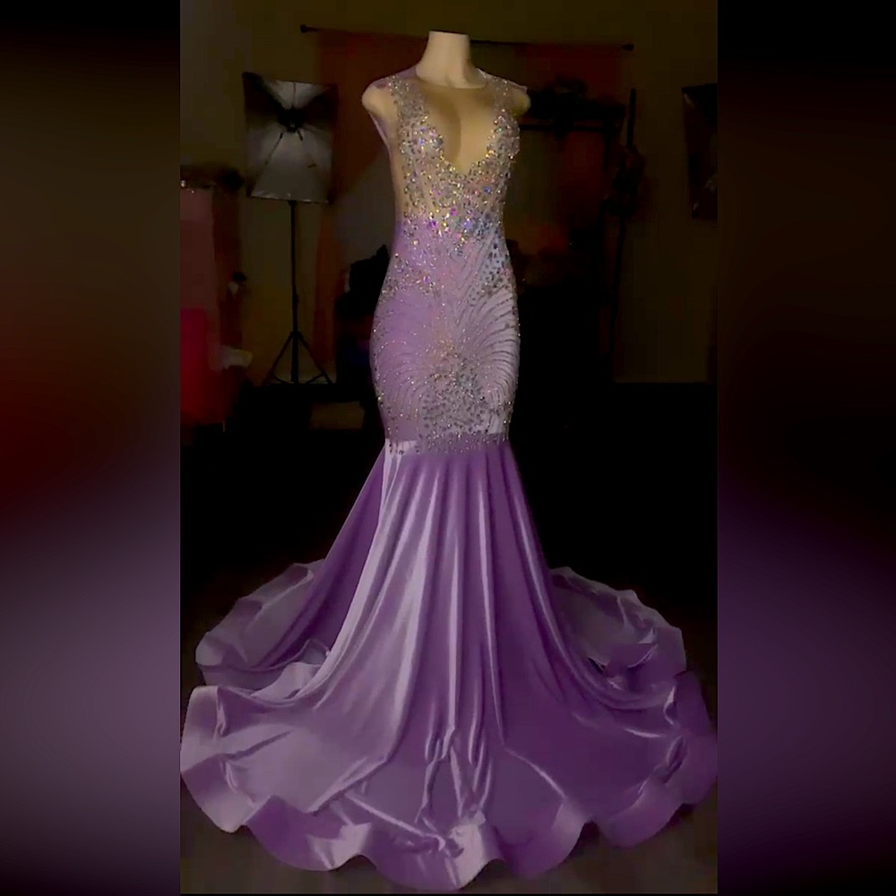 Prom dress with crystal and mesh top and nice velvet bottom.